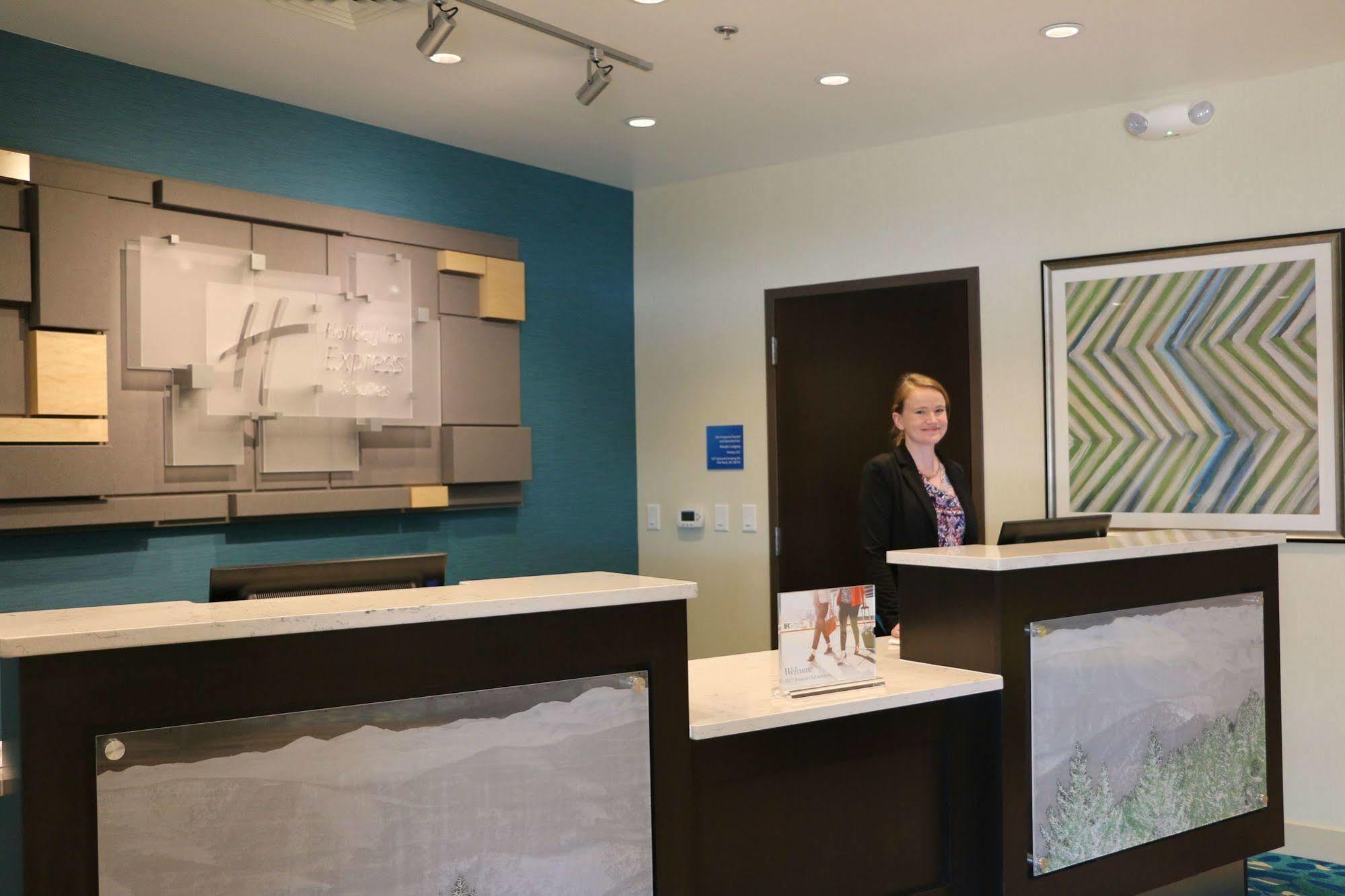 Holiday Inn Express & Suites - Hendersonville Se - Flat Rock By Ihg Exterior foto