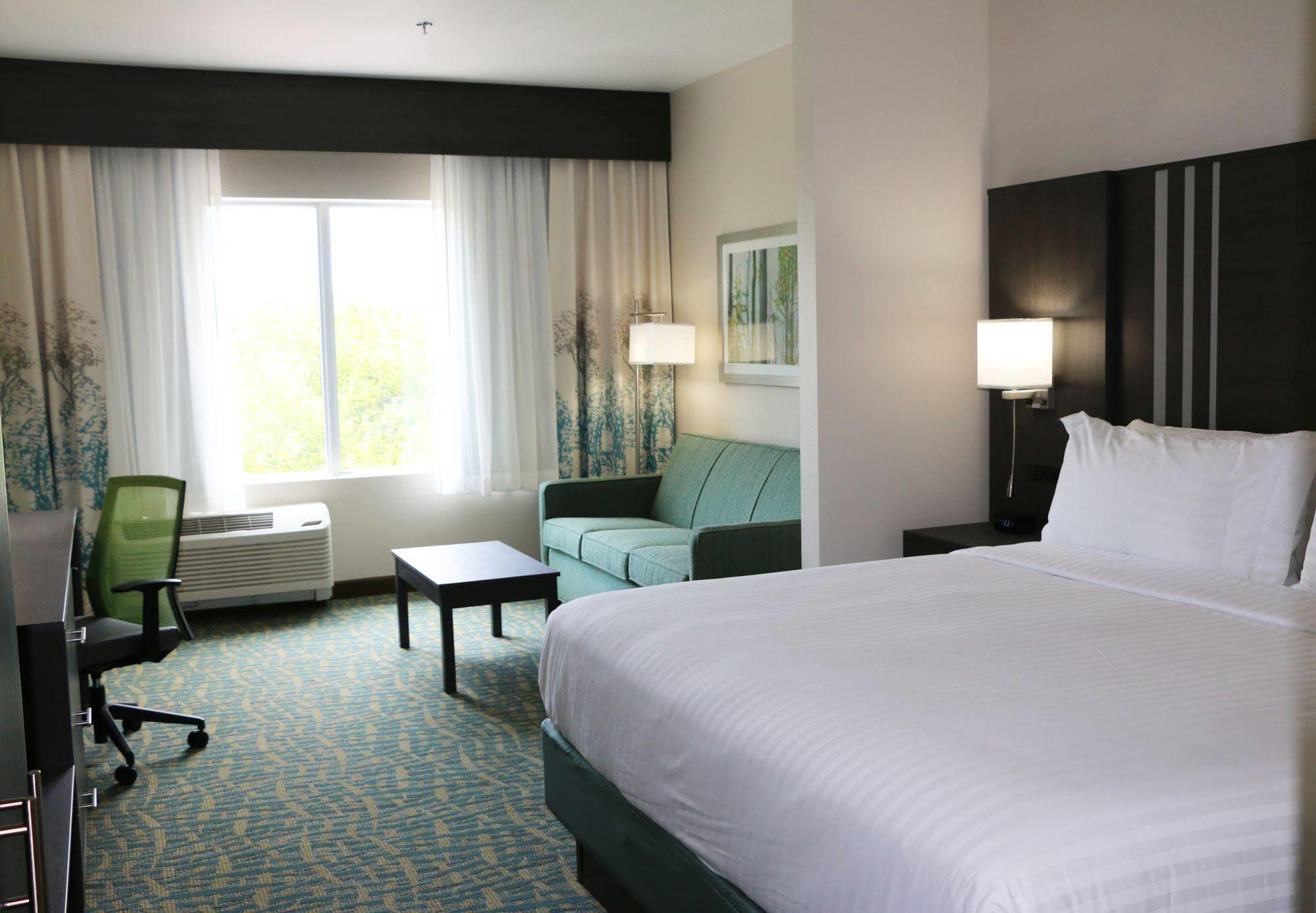 Holiday Inn Express & Suites - Hendersonville Se - Flat Rock By Ihg Exterior foto