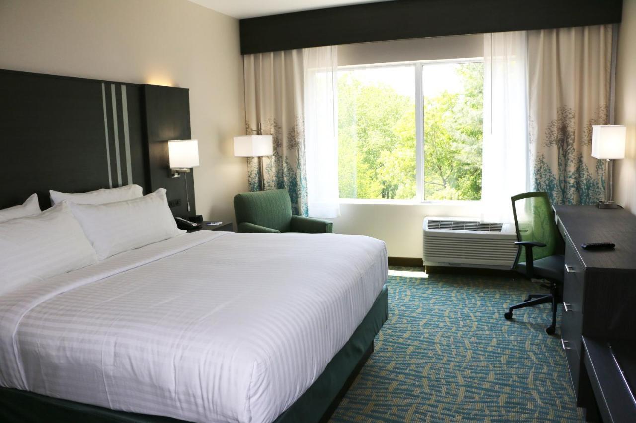 Holiday Inn Express & Suites - Hendersonville Se - Flat Rock By Ihg Exterior foto